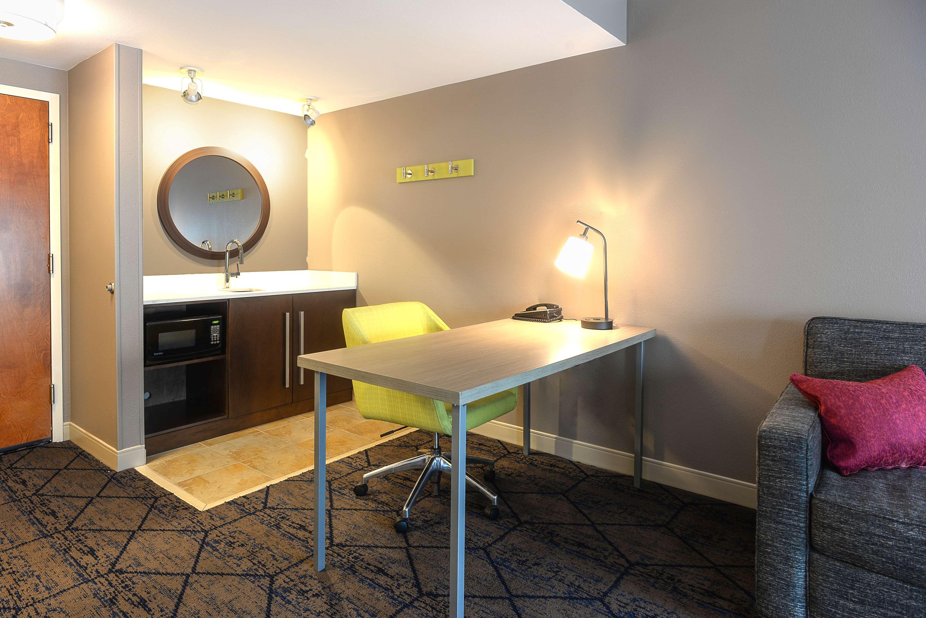 Hampton Inn & Suites Atlanta-Six Flags Літіа Спринґс Екстер'єр фото