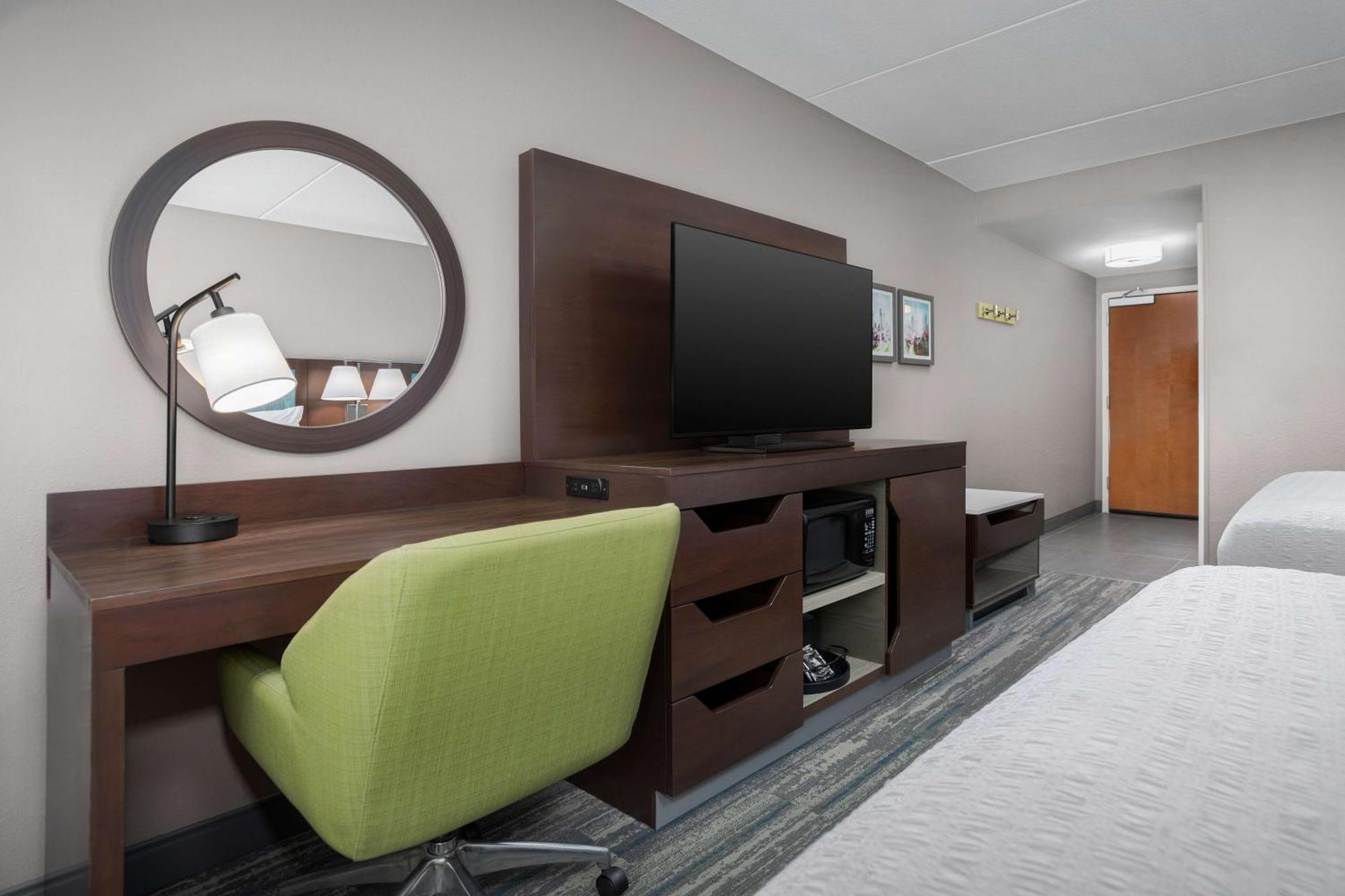 Hampton Inn & Suites Atlanta-Six Flags Літіа Спринґс Екстер'єр фото