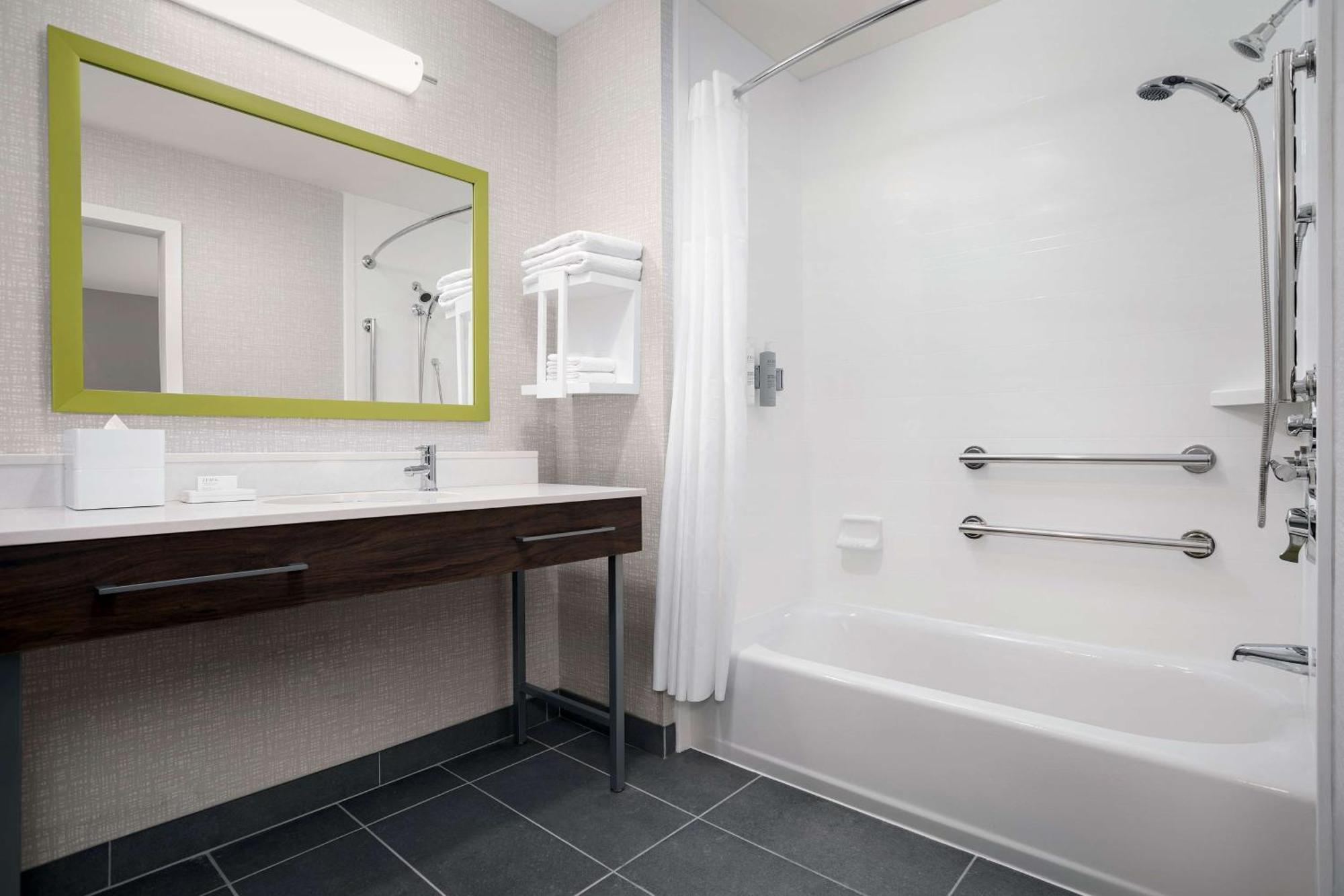 Hampton Inn & Suites Atlanta-Six Flags Літіа Спринґс Екстер'єр фото