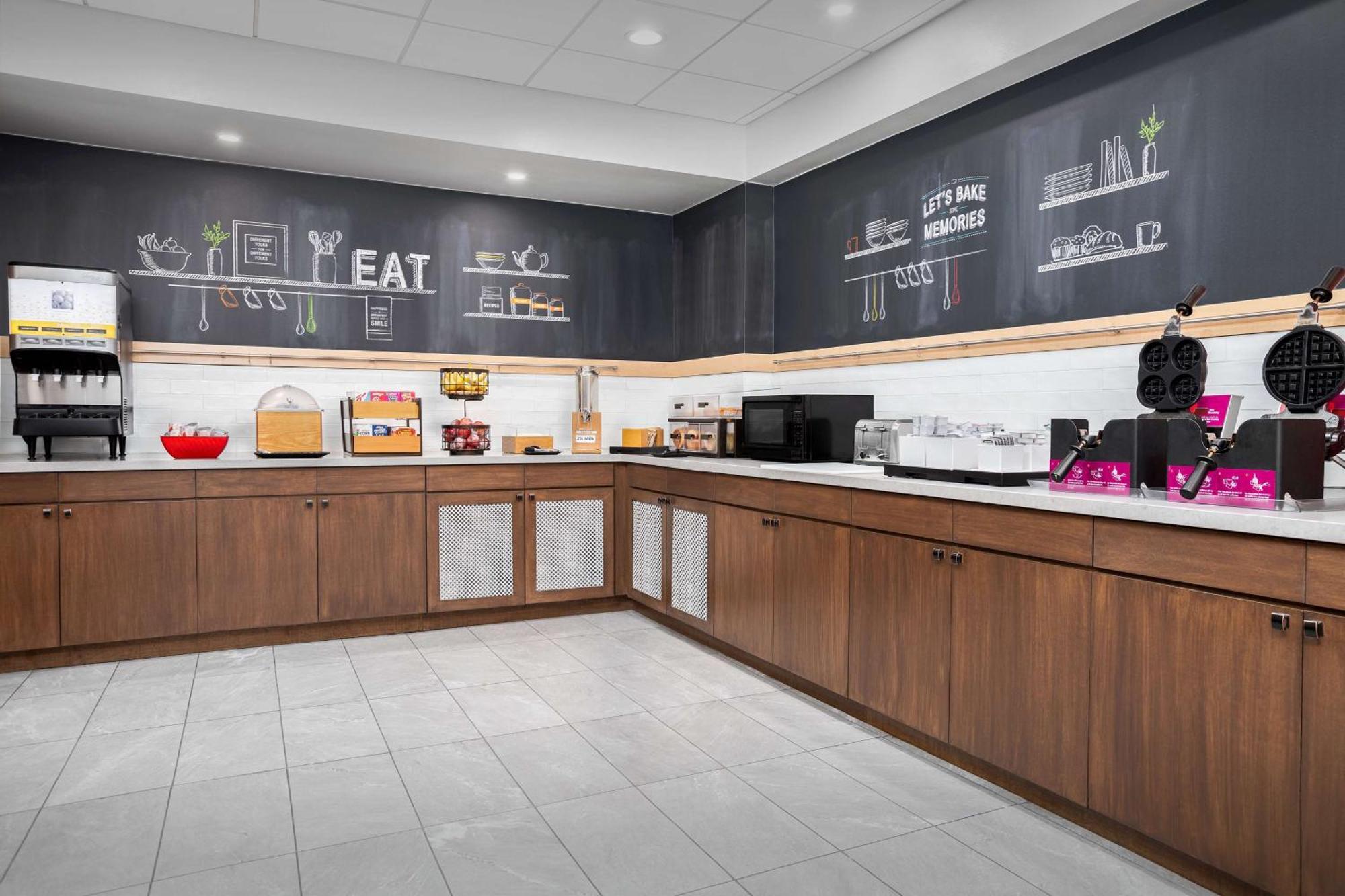 Hampton Inn & Suites Atlanta-Six Flags Літіа Спринґс Екстер'єр фото