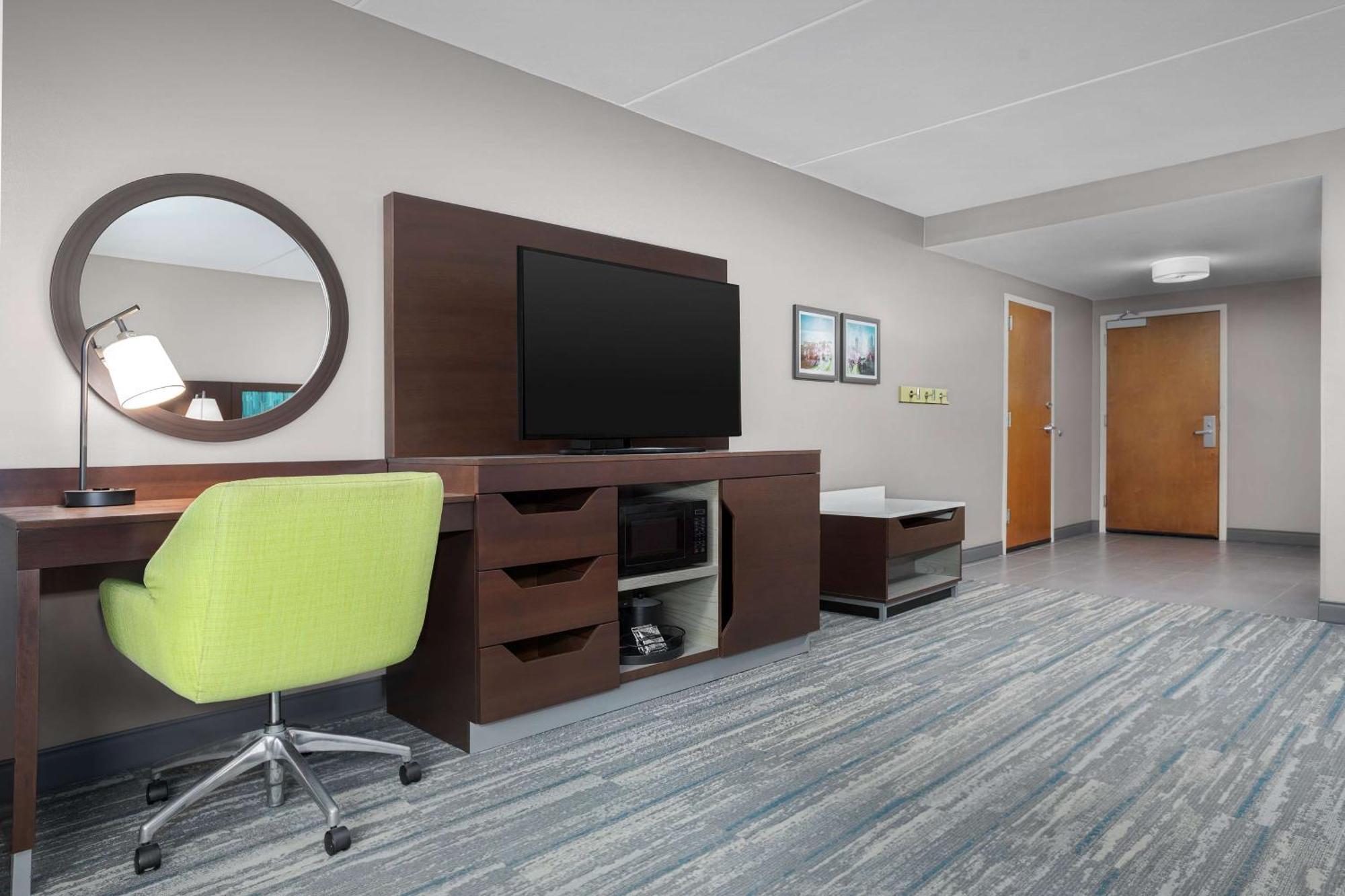 Hampton Inn & Suites Atlanta-Six Flags Літіа Спринґс Екстер'єр фото